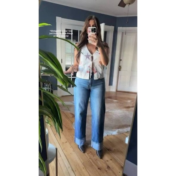 AMERICAN EAGLE Stovepipe Cuffed Jeans - Picture 2 of 10